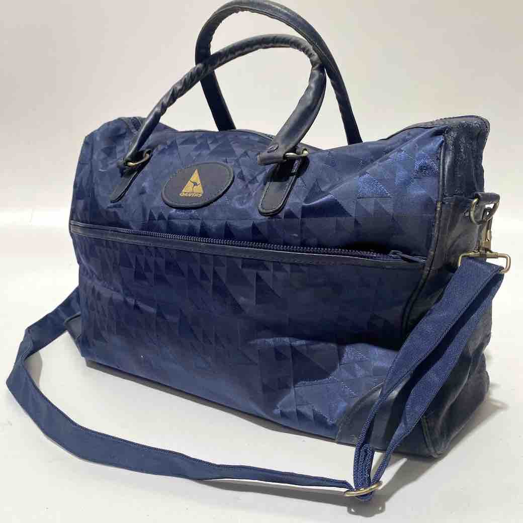 AIRLINE, Travel Bag - Navy Qantas Triangle Pattern